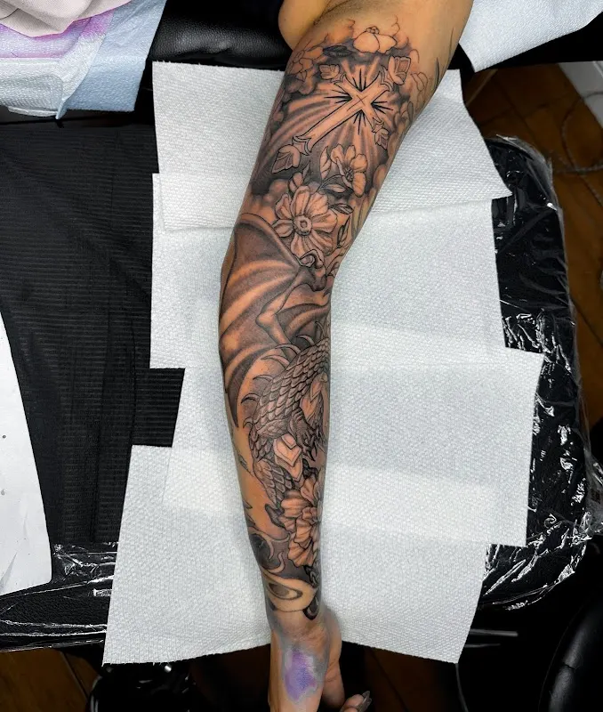 Tiger Shark Tattoo Studio — Tattoo shop in Stuart